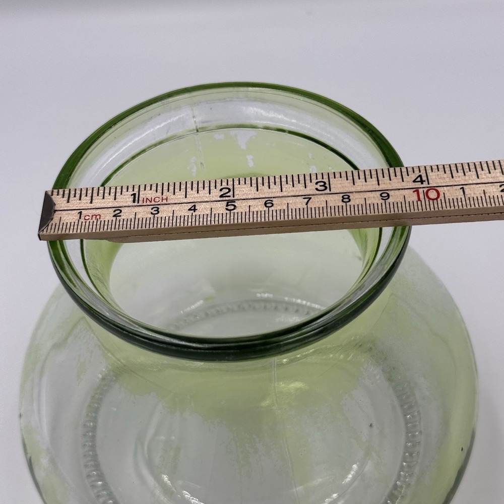 Green Bud Vase 5 Inches Tall - Picture 4 of 4